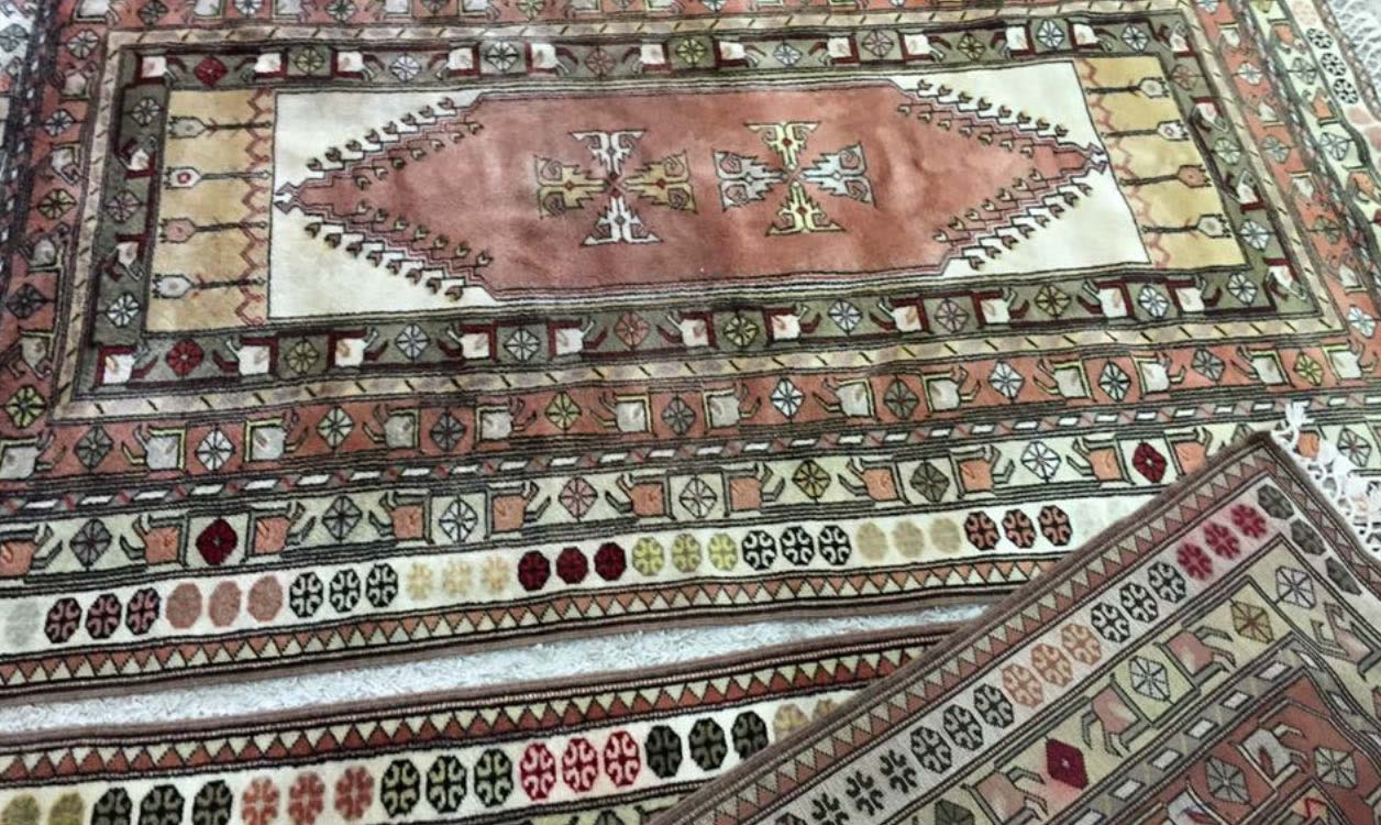 Berat Halı Yıkama