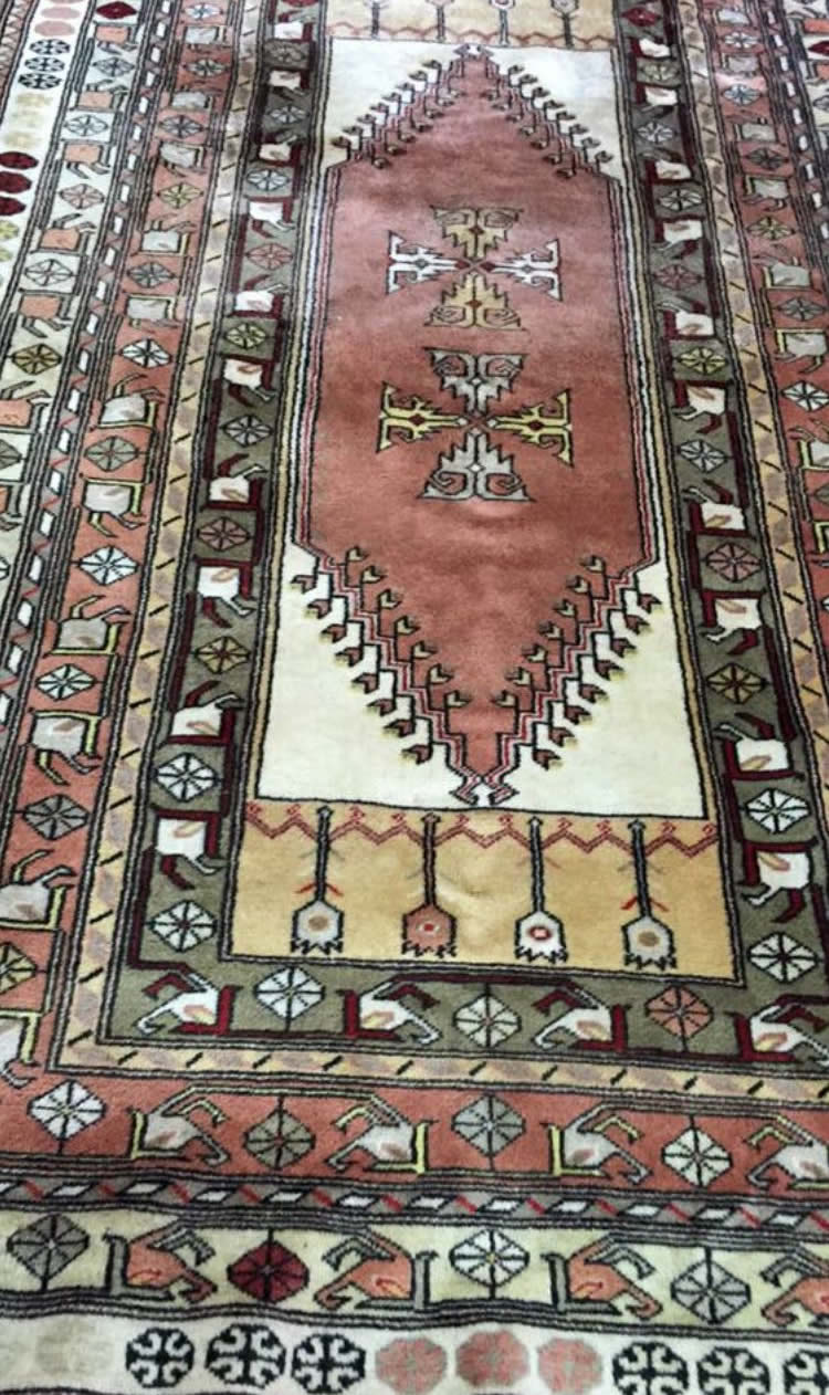 Berat Halı Yıkama